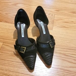 Manolo Blahnik kitten heel